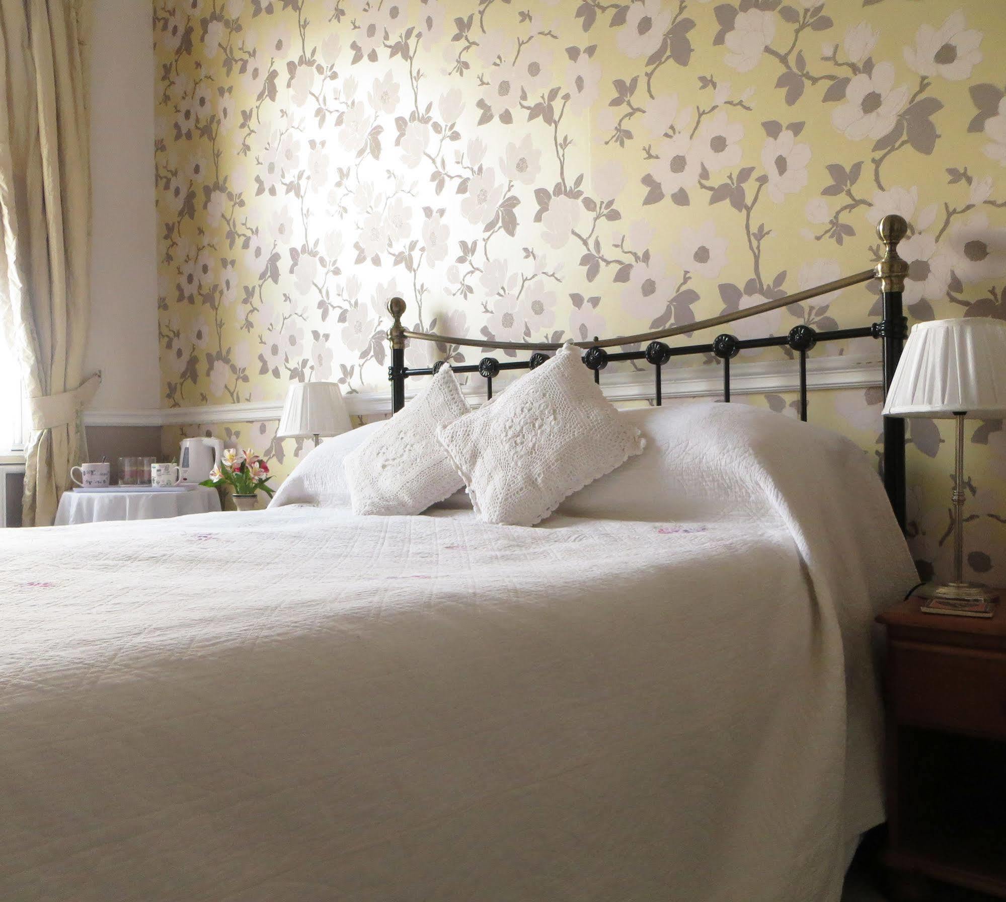 יורק Avondale Guest House מראה חיצוני תמונה